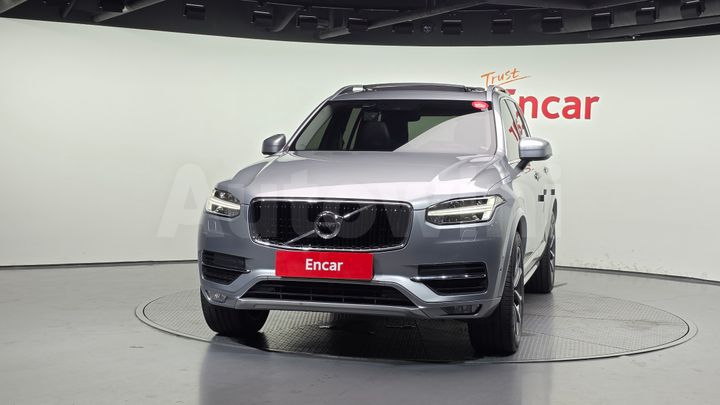 Volvo XC90 2017 — 3