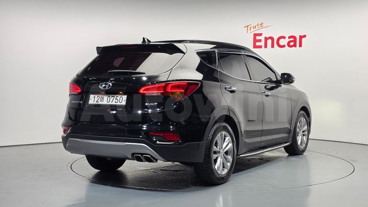 Hyundai SantaFe 2016 — 2