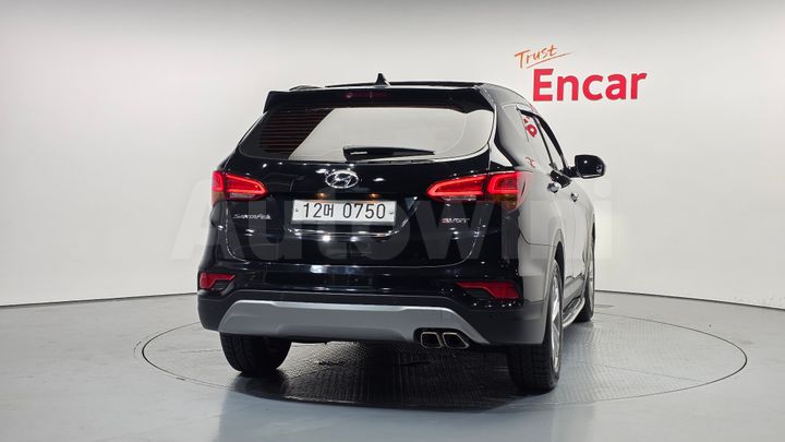 Hyundai SantaFe 2016 — 4