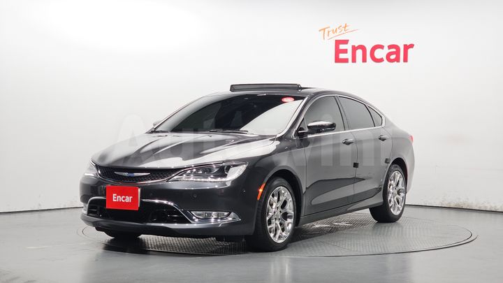 Chrysler 200