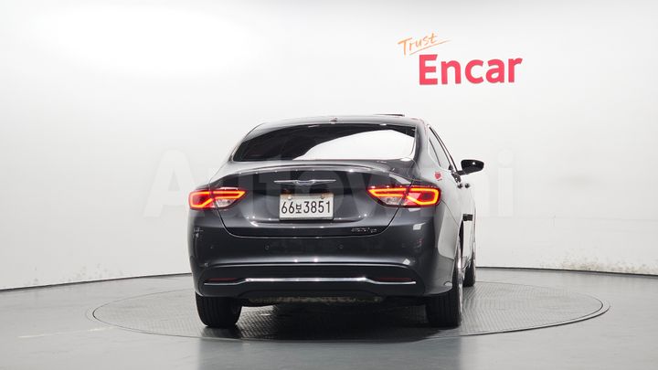 Chrysler 200 2015 — 4