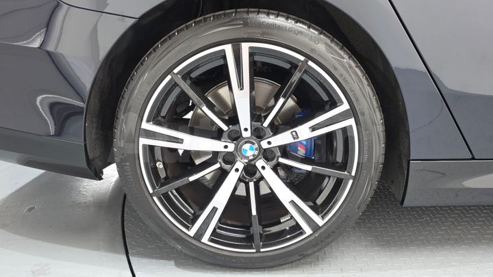BMW 5 Series 2026 — 5