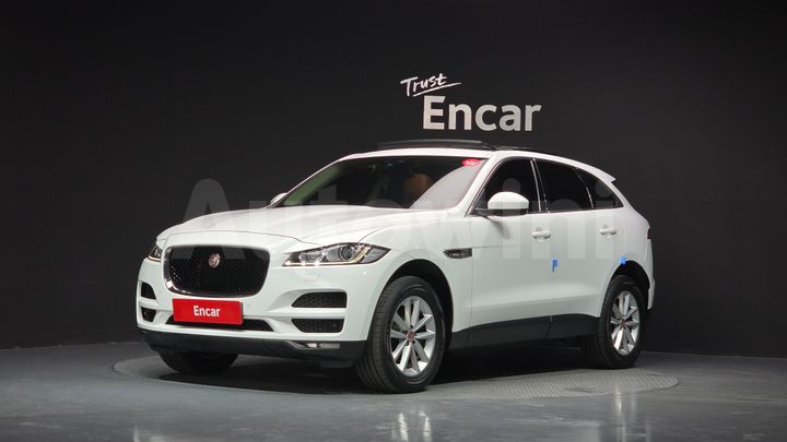 Jaguar F PACE