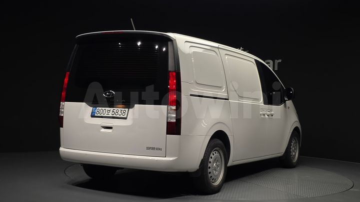 Hyundai Staria 2022 — 2