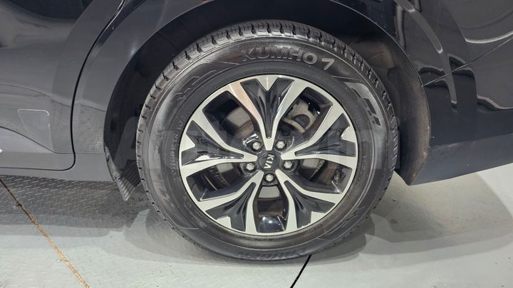 Kia Carnival 2021 — 5