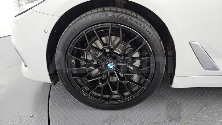 BMW 5 Series 2020 — 5