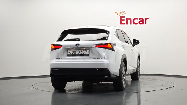 Lexus NX 2017 — 4