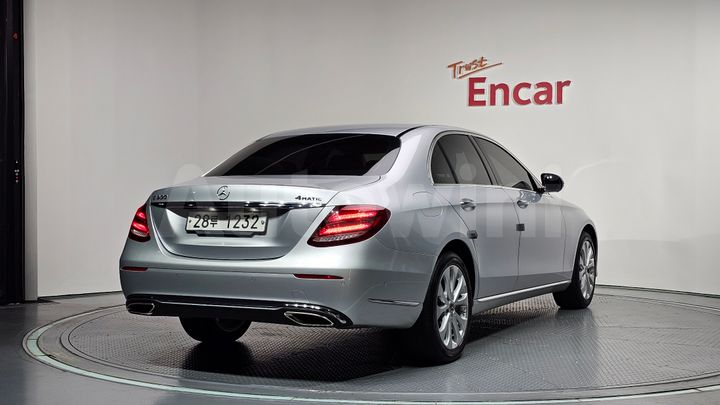 Mercedes-Benz E Class 2018 — 2