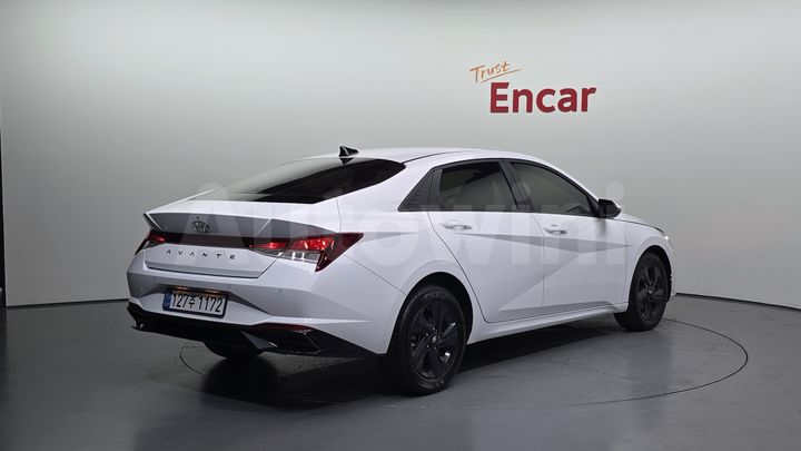Hyundai Avante 2023 — 3