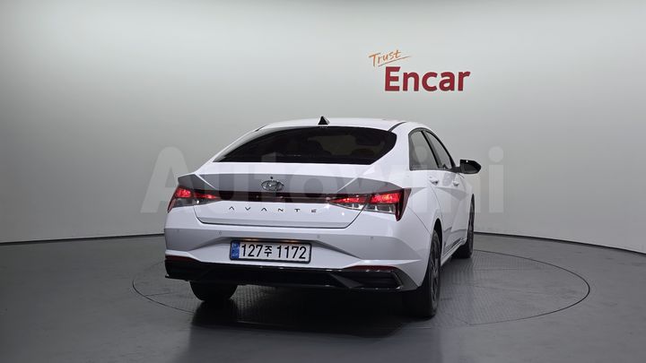 Hyundai Avante 2023 — 5