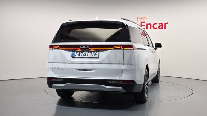 Kia Carnival 2023 — 4