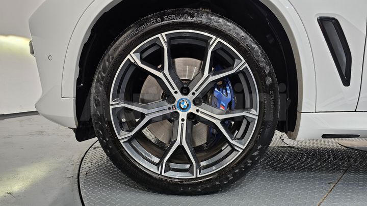 BMW X5 2023 — 5