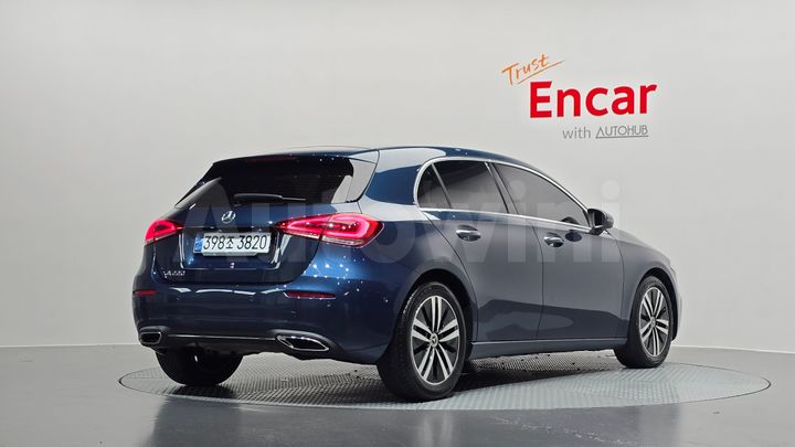 Mercedes-Benz A Class 2021 — 2