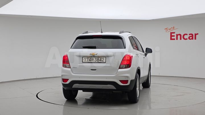 Chevrolet Trax 2021 — 4