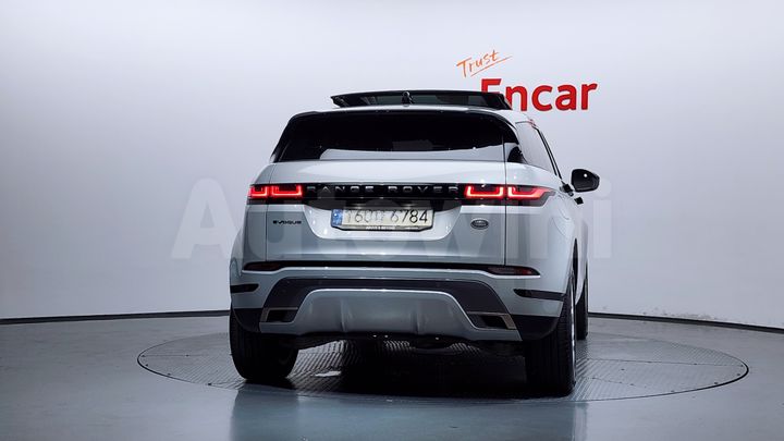Land Rover Range Rover Evoque 2022 — 4