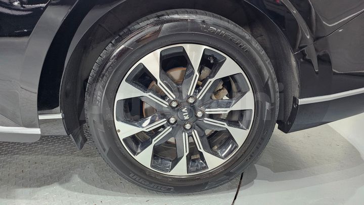 Kia Carnival 2021 — 5
