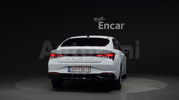 Hyundai Avante 2023 — 4