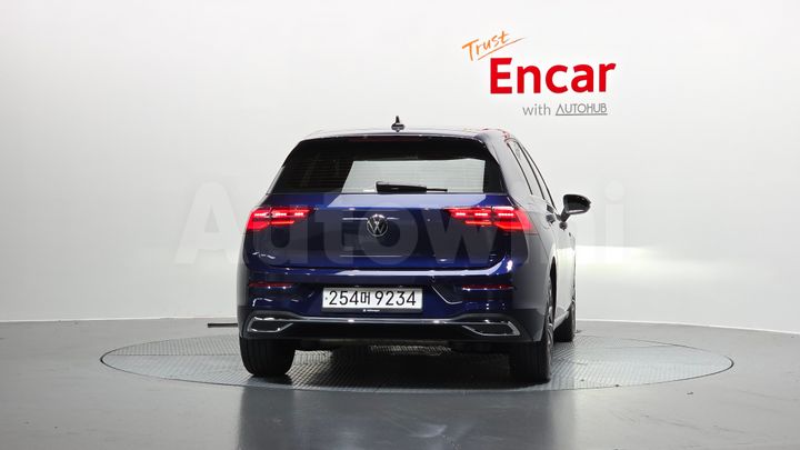 Volkswagen Golf 2022 — 3
