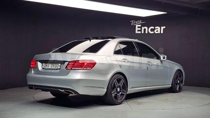 Mercedes-Benz E Class 2016 — 2