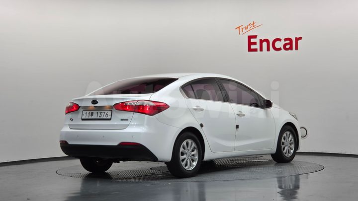 Kia K3 2015 — 2