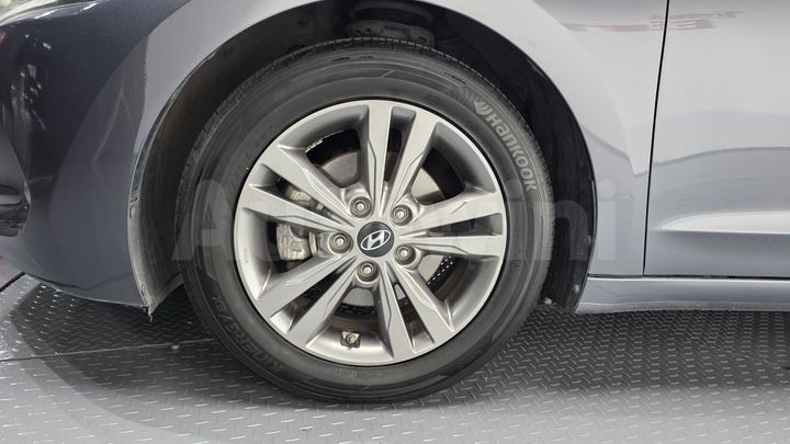 Hyundai Avante 2016 — 4