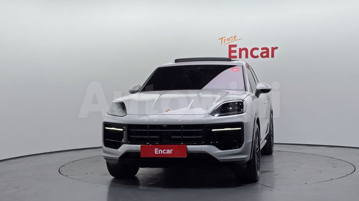 Porsche Cayenne 2025 — 3