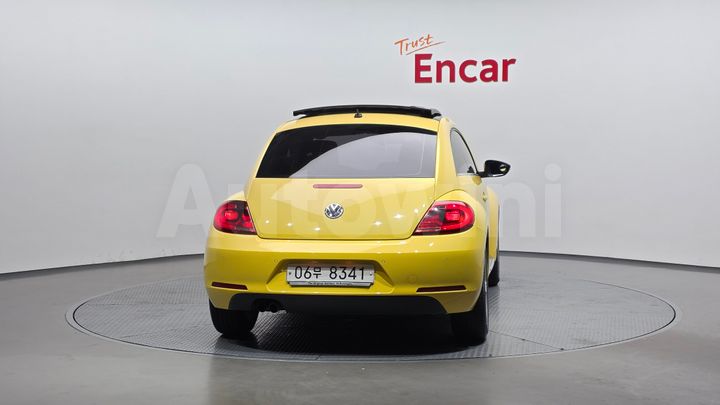 Volkswagen Beetle 2015 — 4