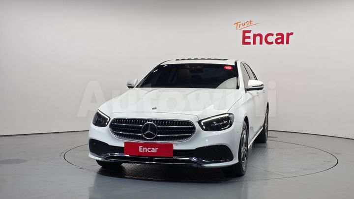 Mercedes-Benz E Class 2023 — 3
