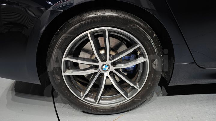 BMW 5 Series 2023 — 5