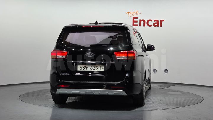 Kia Carnival 2017 — 4