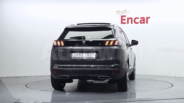 Peugeot 3008 2021 — 4