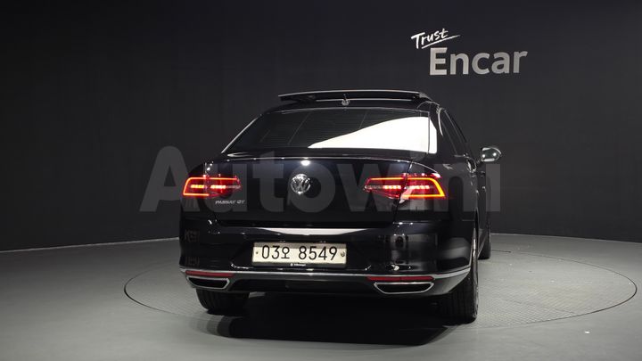 Volkswagen Passat 2018 — 4