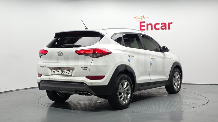 Hyundai Tucson 2016 — 2