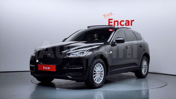 Jaguar F PACE