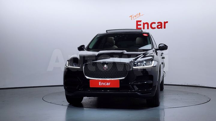 Jaguar F PACE 2018 — 3