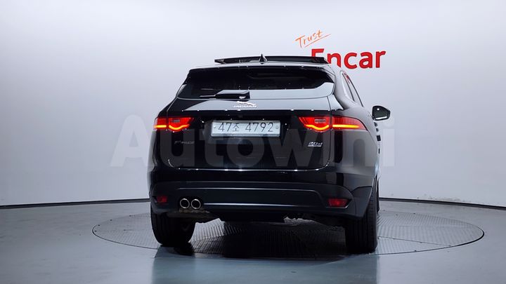 Jaguar F PACE 2018 — 4