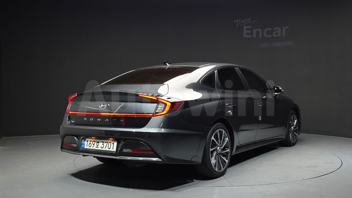 Hyundai Sonata 2022 — 2