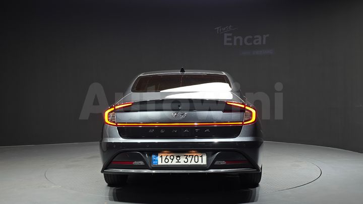 Hyundai Sonata 2022 — 4