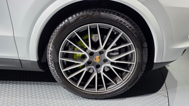 Porsche Cayenne 2022 — 5