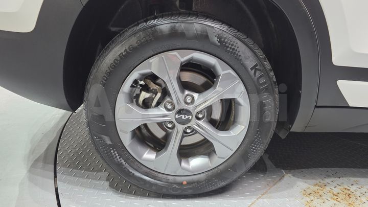 Kia Seltos 2023 — 5