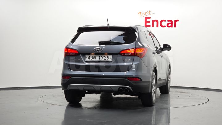 Hyundai SantaFe 2015 — 4