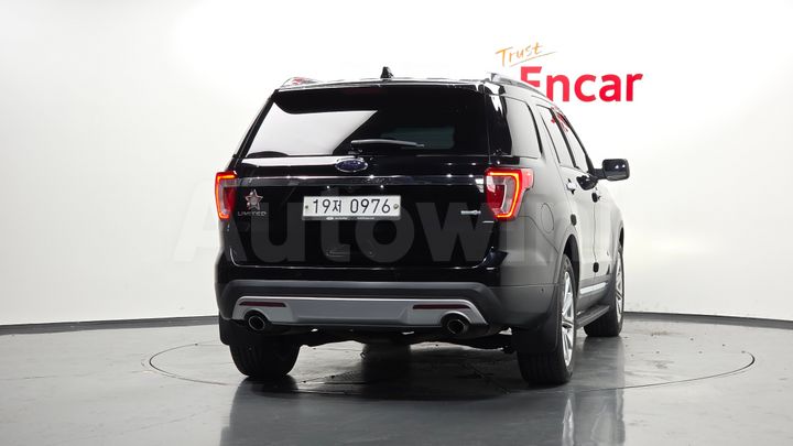 Ford Explorer 2016 — 4
