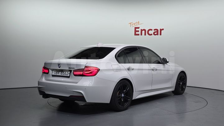 BMW 3 Series 2016 — 2