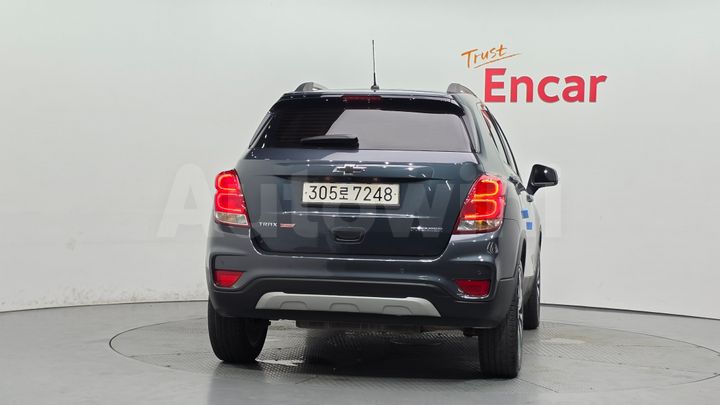 Chevrolet Trax 2022 — 4