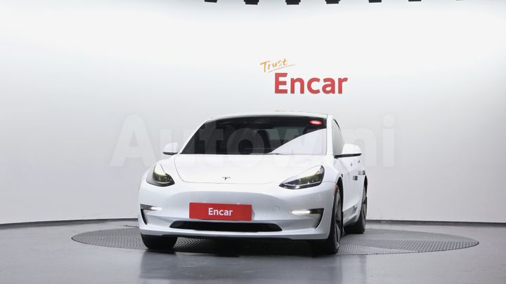 Tesla Model 3 2022 — 3
