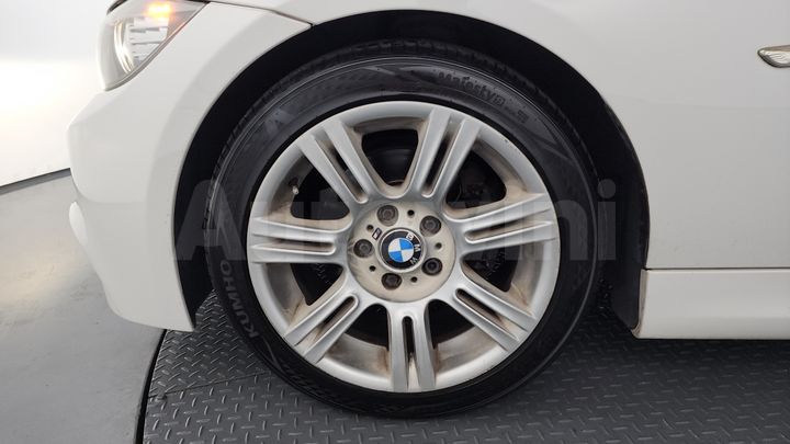 BMW 3 Series 2011 — 5