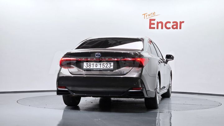 Toyota Avalon 2019 — 3