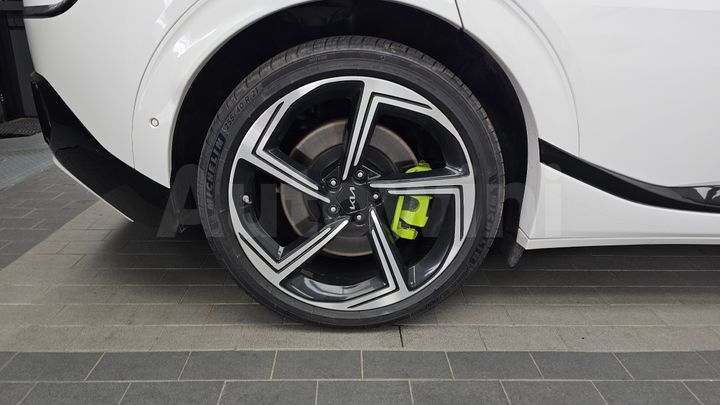 Kia EV6 2023 — 5