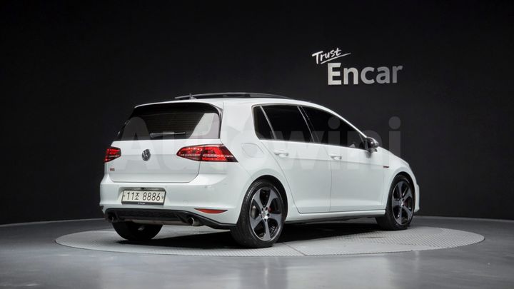 Volkswagen Golf 2015 — 2