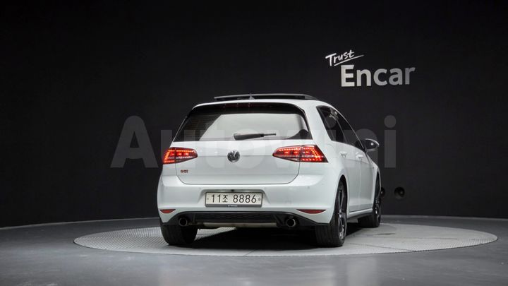 Volkswagen Golf 2015 — 4